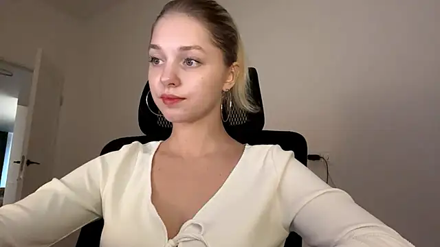 EveryoneEve Live XXX-Chat