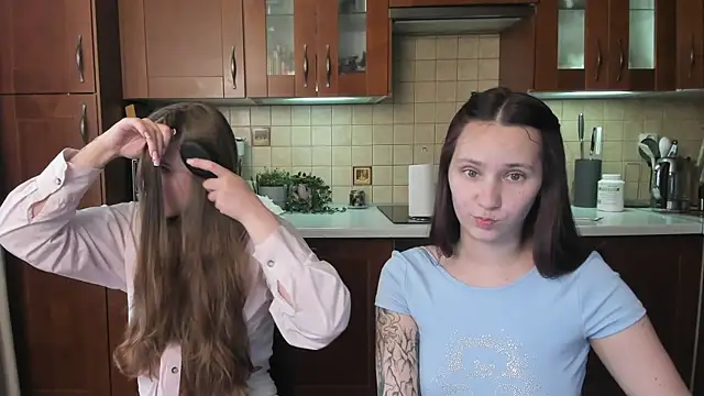 HotCaramellsTV Chat XXX in diretta