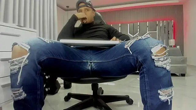 master_leather Chat XXX live
