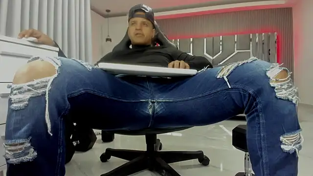 master_leather: απευθείας συνομιλία ΧΧΧ