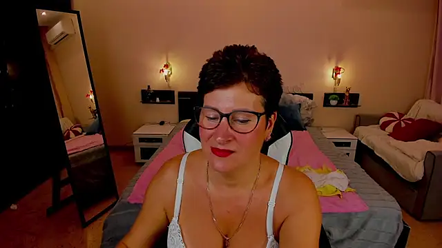 JennyMons live XXX chat