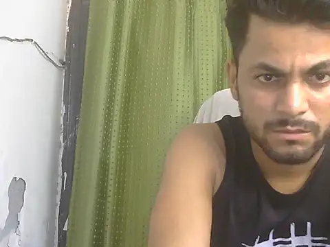 Chatroom XXX en direct de Stubborndesiboy