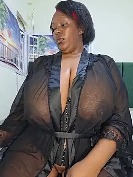 Thasha8 Show in webcam