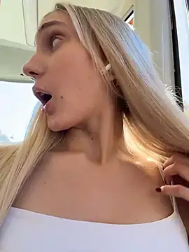 Pink_Kiss' Live XXX Chat