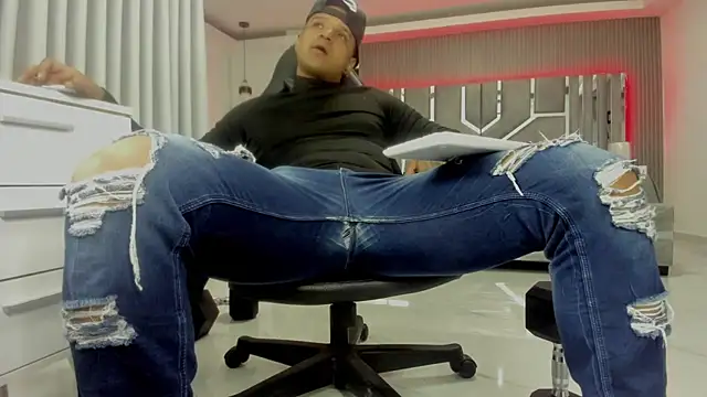 دردشة master_leather الجنسية المباشرة