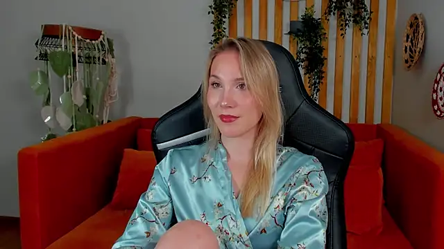 Živý XXX chat ElaraVoltage