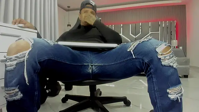 master_leather live XXX chat
