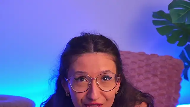 TheaMalekoo Chat XXX in diretta