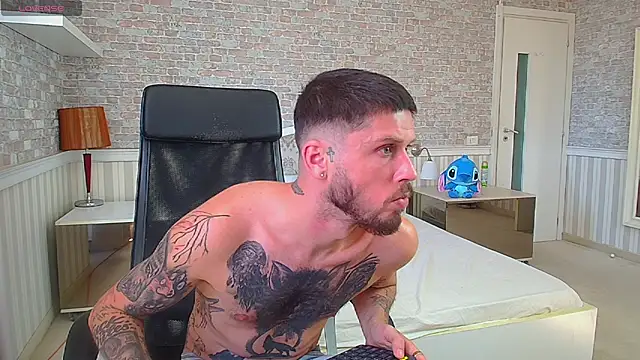Chat XXX ao vivo de JonahShaw