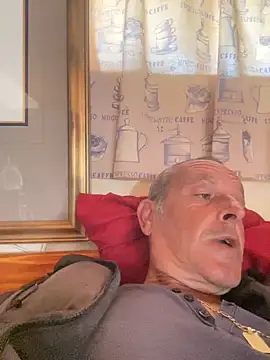 GeldenKuy's Live XXX Chat