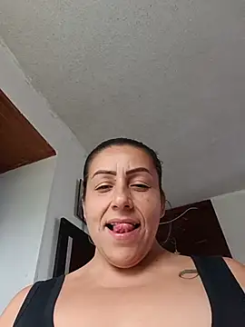 maynor_1998 Adlı Modelin Canlı XXX Sohbeti