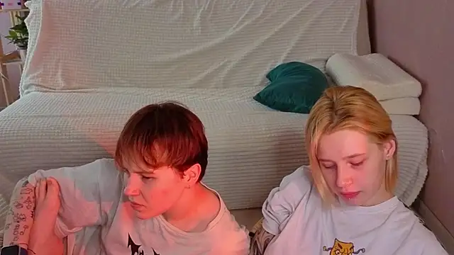 צ'אט XXX בשידור חי של two_gerls_here