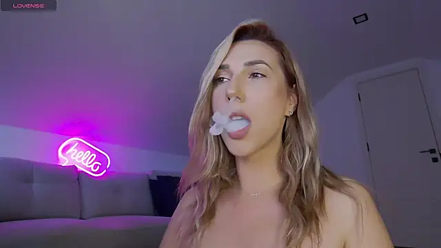 KhloeK XXX чат на живо