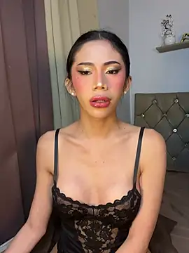 XXX chat uživo modela CassandraLovve