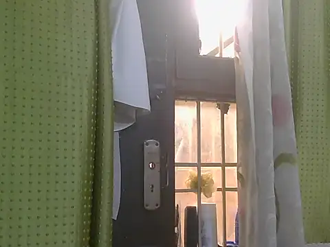 Stubborndesiboy élő XXX-chatje