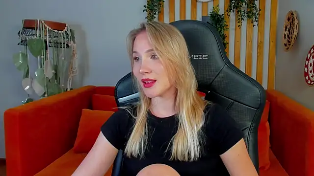 Živý XXX chat ElaraVoltage