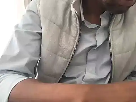 LeoneForYouのライブXXXチャット