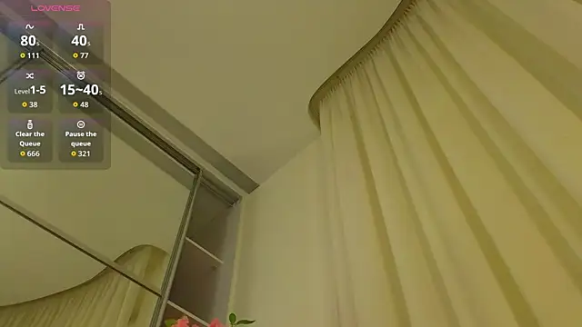 essyle Live XXX Chat