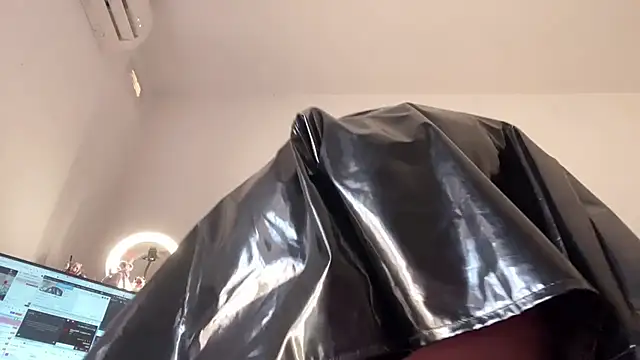kisicaxx Adlı Modelin Canlı XXX Sohbeti