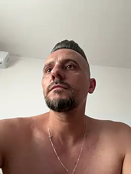 InsaneMattt 现场XXX聊天