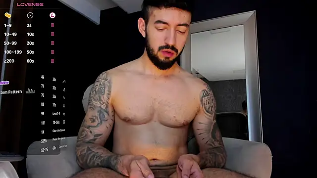 צ'אט XXX בשידור חי של MarkWalker__