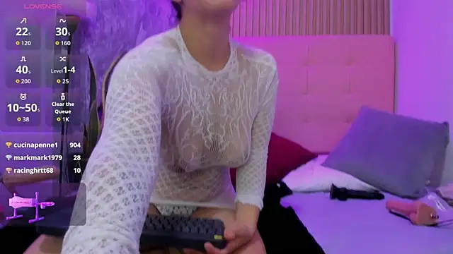luna_lat's Live XXX Chat