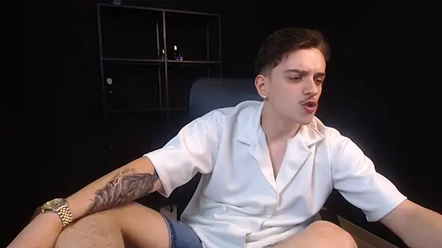 Chat +18 de FelixStarkk ao vivo