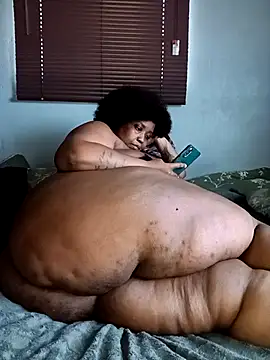 sotho_ssbbw Adlı Modelin Canlı XXX Sohbeti