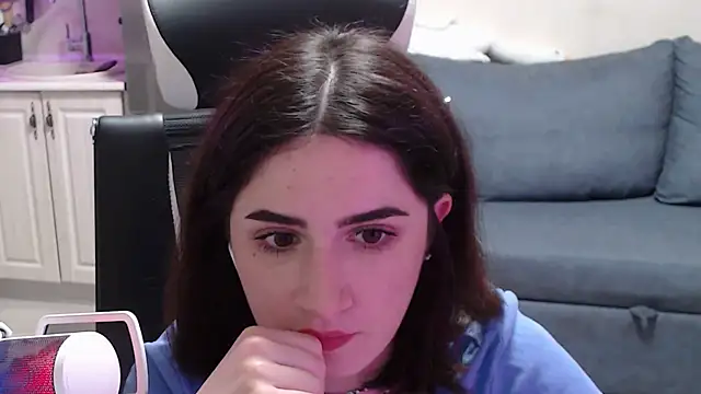 Regina_glow's Live XXX Chat