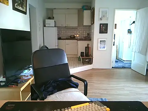 XXX chat uživo modela mihaimichael