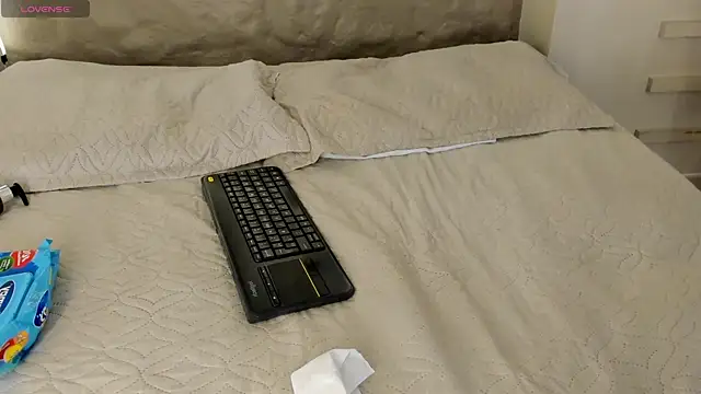 Zoebluntone's Live XXX Chat
