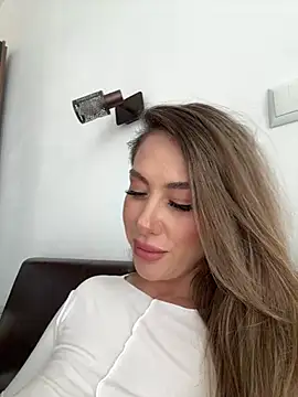 Emmakroftt Chat XXX in diretta