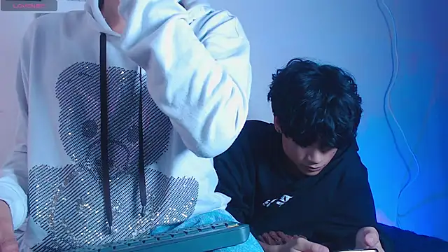 leonix_love: απευθείας συνομιλία ΧΧΧ