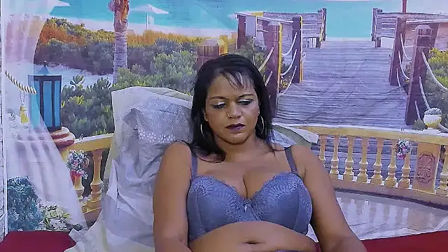 indianswtbella's Live XXX Chat