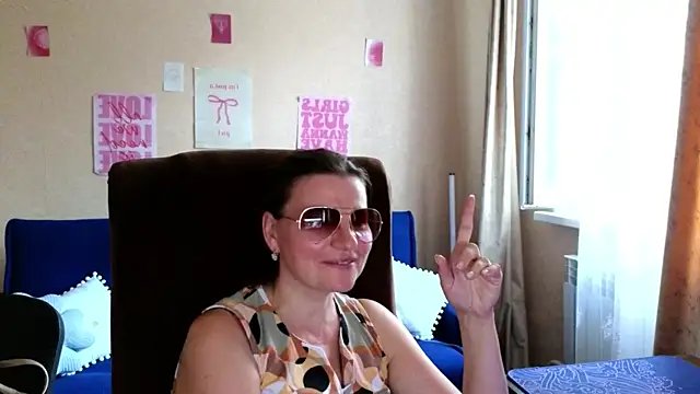 Czat XXX na żywo – Mirabelle_Velvet