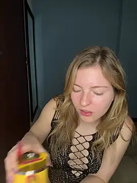 heyitskiara's Live XXX Chat