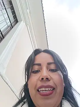 _andrea30 লাইভ XXX চ্যাট