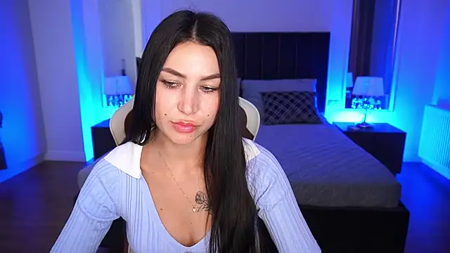 EliseVelour Adlı Modelin Canlı XXX Sohbeti