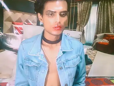 Chat XXX ao vivo de IndianLipstickLuna