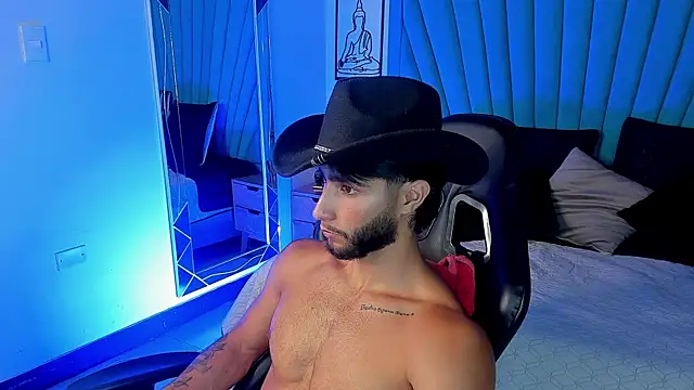 Emmet_CollinsJS Adlı Modelin Canlı XXX Sohbeti