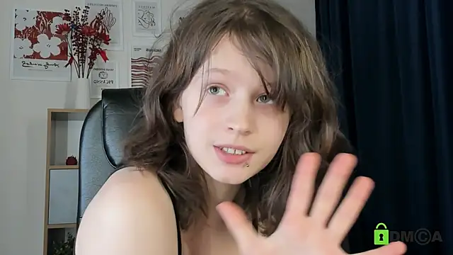 Alina_Mills Adlı Modelin Canlı XXX Sohbeti