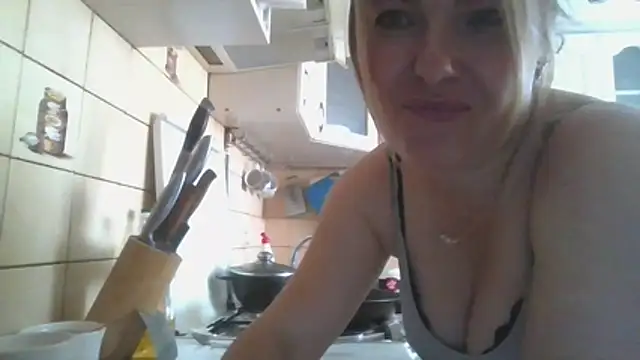 ElenaLove888 Live XXX-Chat