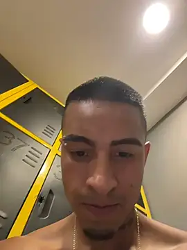 willclayyn Live XXX chat