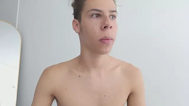 XXX chat uživo modela grey___27