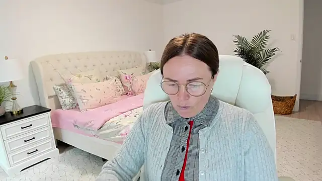Vika73 现场XXX聊天