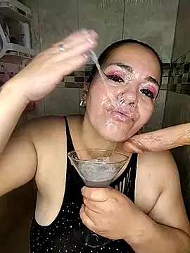 emily_sweet13 Adlı Modelin Canlı XXX Sohbeti