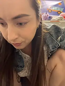 Holly_Play 现场XXX聊天