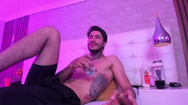 JacksonGreenn live XXX chat