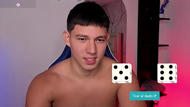 Chat XXX en directo de JamesCr_