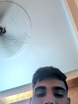 bisexual_yh's Live XXX Chat